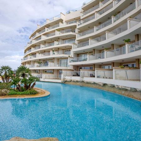 Apartment With Pool-Hosted By Sweetstay Zebbug  Exteriör bild